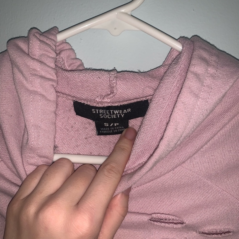 Cropped Sweater - Picture 3 of 3